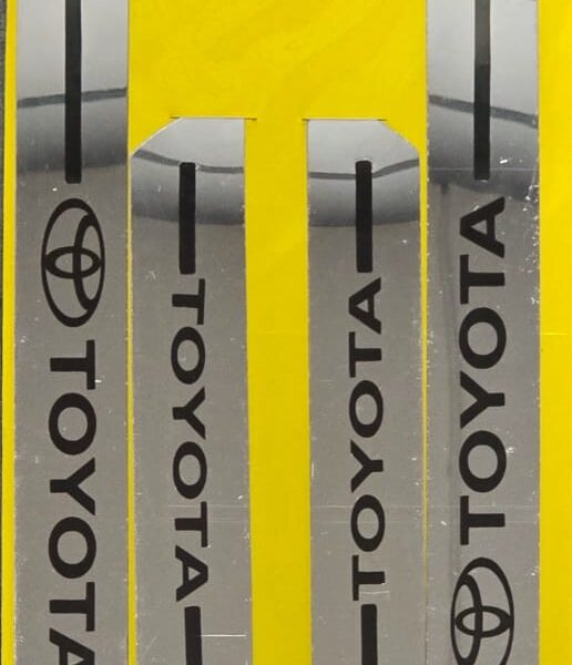 Özel Kapı Eşik Yazısı Krom TOYOTA