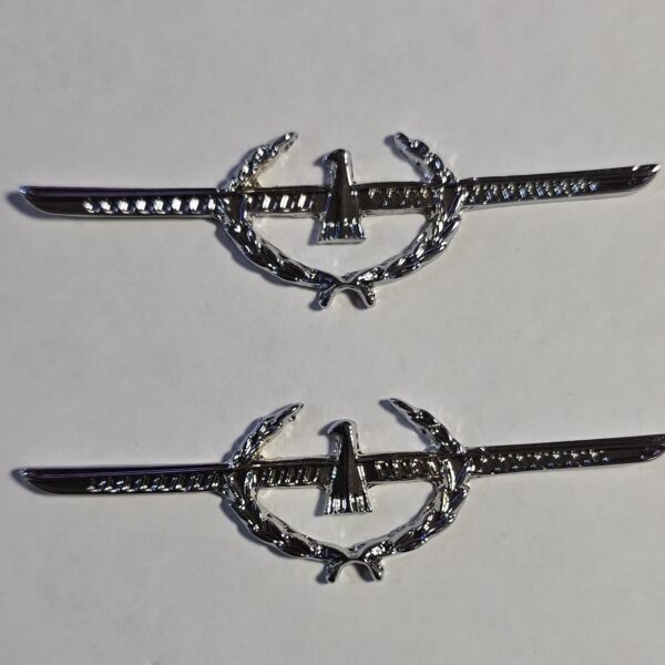 Thunderbird Çelenkli Fındık Arma