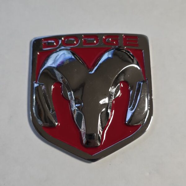 Dodge Döküm Arma Kırmızı 8x8,5cm