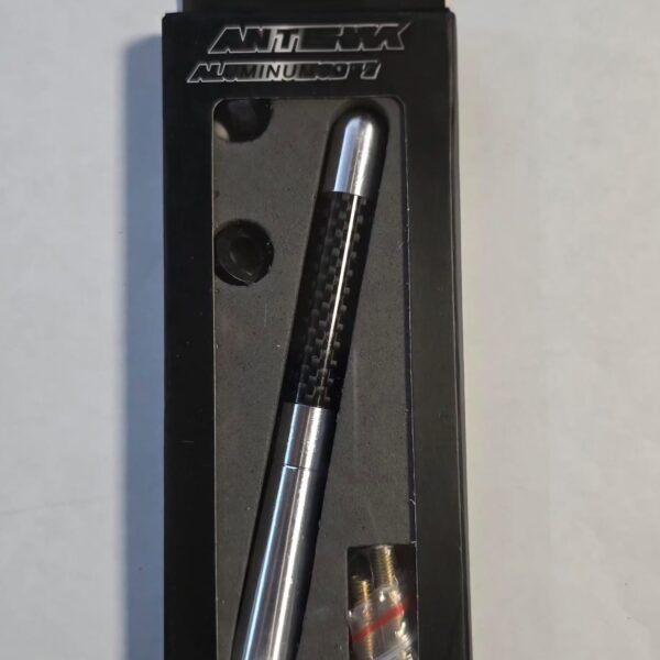 Her Araca Uygun Alüminyum Vidalı Karbon Fiber Oto Radyo Anten Çubuğu Gri