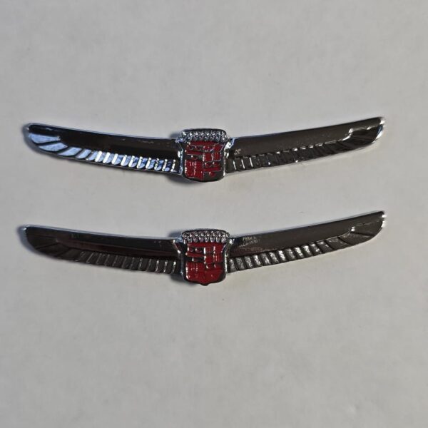 Cadillac Kanat Döküm Arma