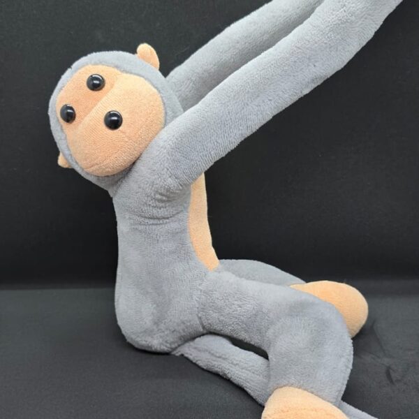 Elleri Yapışan Peluş Maymun Gri