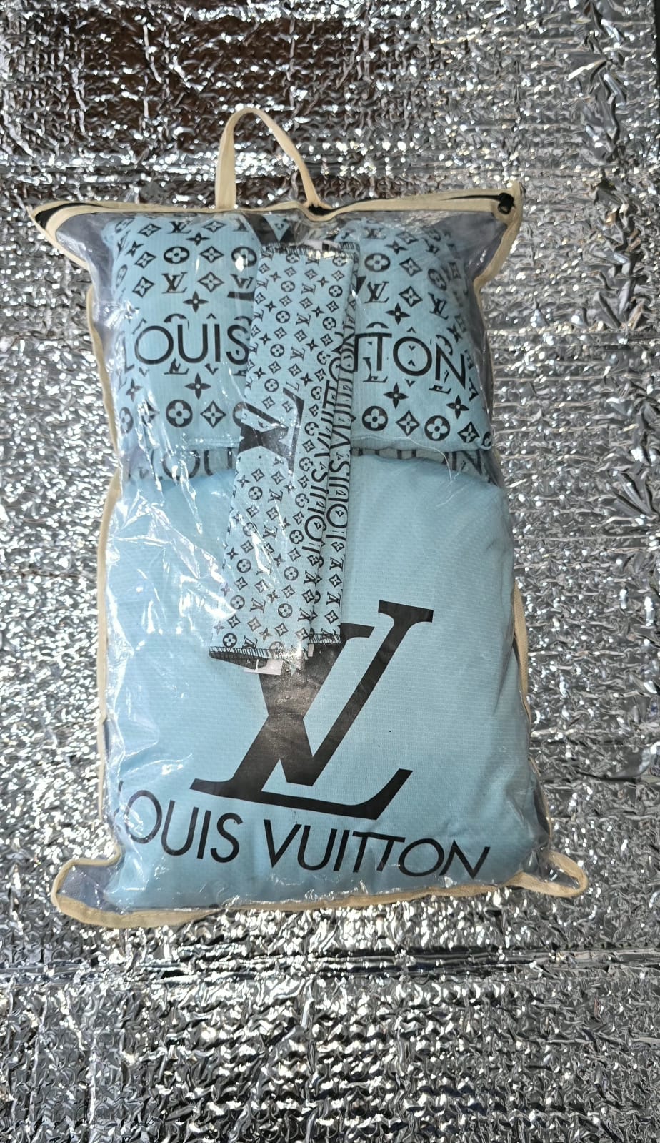 WhatsApp Image 2026-02-10 at 18.09.35 (6) Servis Kılıfı 8Parça 2xBoyun Yastığı Kemer Pedi Ön ve Arka Koltuk Seti - Görsel 1