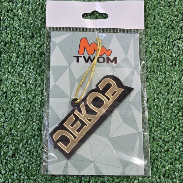 Dekor Yazılı Araç Ayna Süsü – Şık ve Modern Tasarım