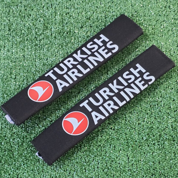 Oto Emniyet Kemeri Pedi – Konforlu ve Şık Kemer Koruyucu